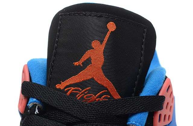  Nike Air Jordan 4